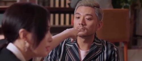 直播八卦吃瓜娱乐圈,揭秘娱乐圈幕后真相，吃瓜群众齐围观